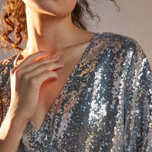 New Anthropologie Lisabette Silver Sequined Mini - Picture 4 of 8